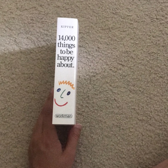 Cute coffee table book - Picture 3 of 3